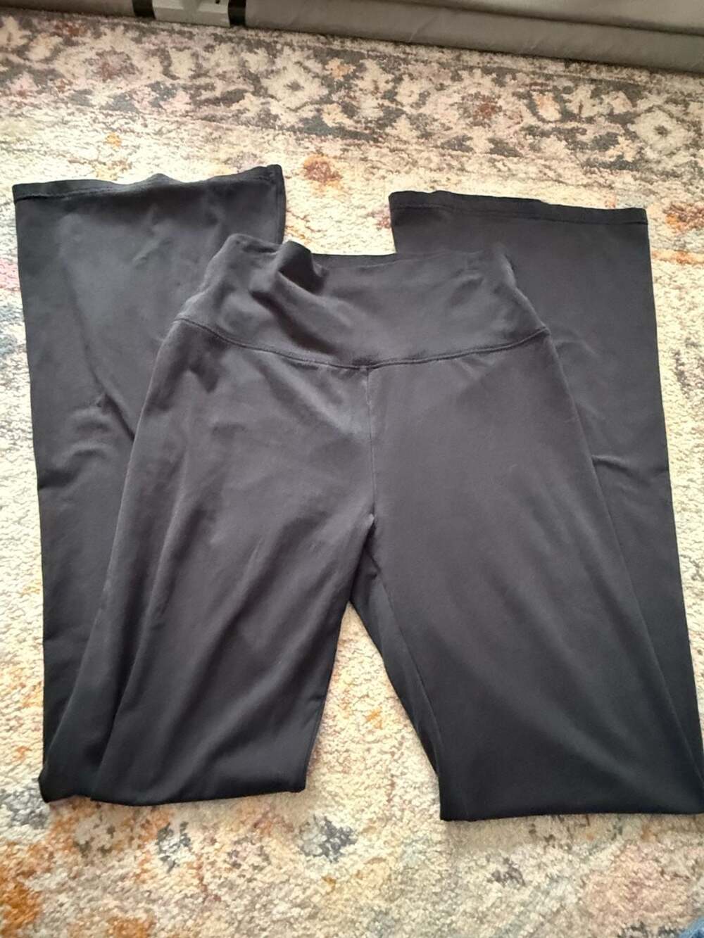 Offline By Aerie Flare Leggings Size M Black High Rise
